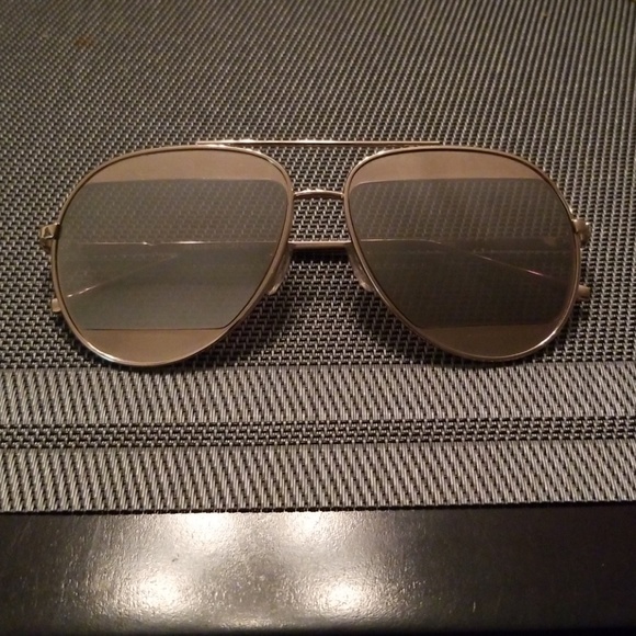 Two-tone Mirrored sunglasses in Gold & Silver - Picture 3 of 8